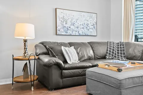 650 Queens Quay W Toronto ON M5V 3N2