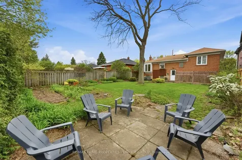 229 Park Home Avenue Toronto ON M2R 1A1
