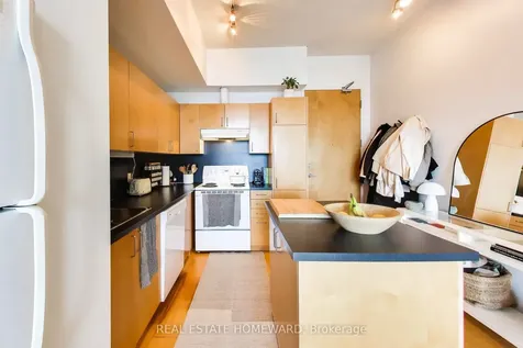 388 Richmond Street W Toronto ON M5V 3P1