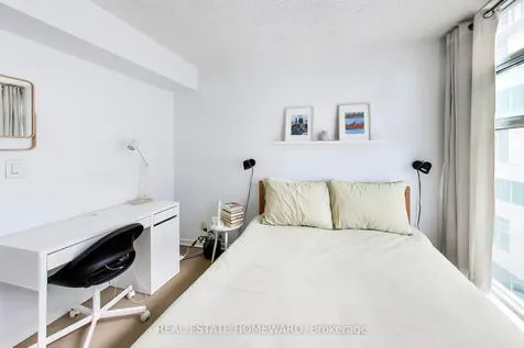 388 Richmond Street W Toronto ON M5V 3P1