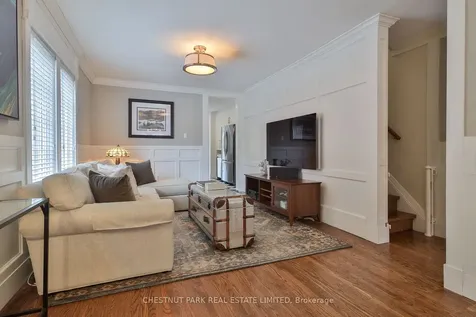 452 Davisville Avenue Toronto ON M4S 1H8