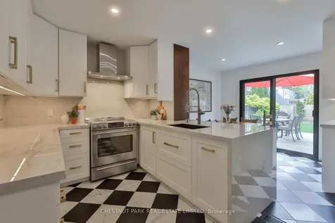452 Davisville Avenue Toronto ON M4S 1H8