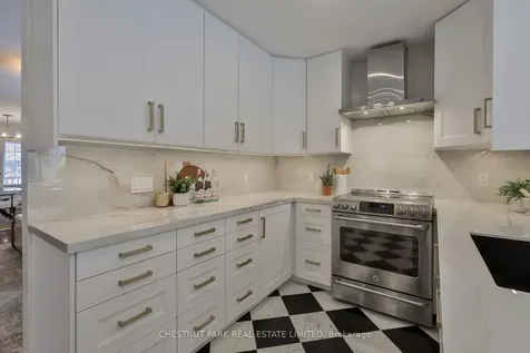 452 Davisville Avenue Toronto ON M4S 1H8