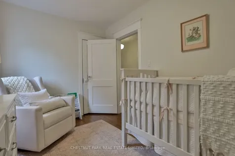 452 Davisville Avenue Toronto ON M4S 1H8