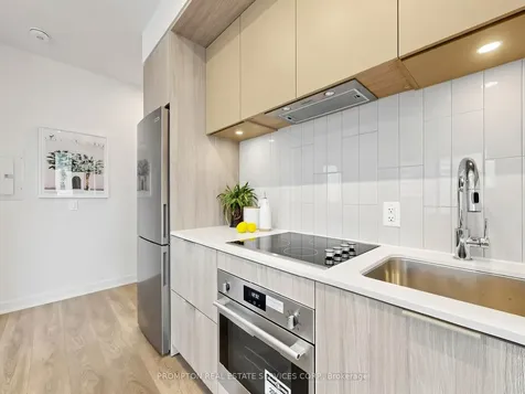 130 River Street Toronto ON M5A 0R8