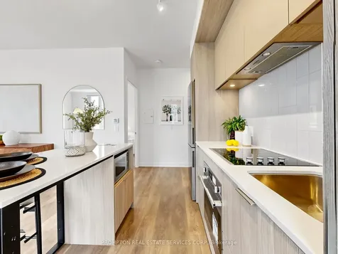 130 River Street Toronto ON M5A 0R8