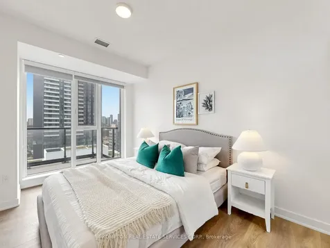 130 River Street Toronto ON M5A 0R8