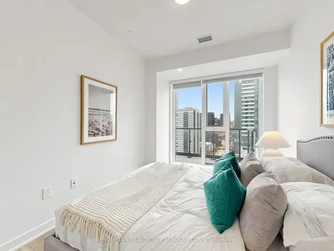 130 River Street Toronto ON M5A 0R8
