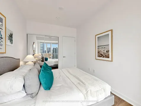 130 River Street Toronto ON M5A 0R8