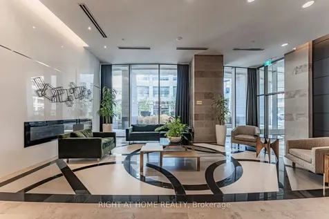 2181 Yonge Street Toronto ON M4S 2B1