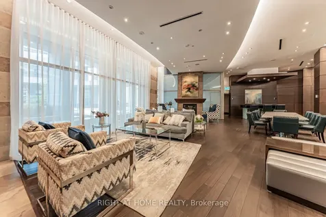 2181 Yonge Street Toronto ON M4S 2B1