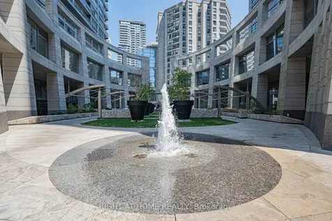 2181 Yonge Street Toronto ON M4S 2B1