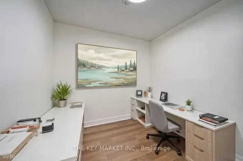 21 Hillcrest Avenue Toronto ON M2N 7K2