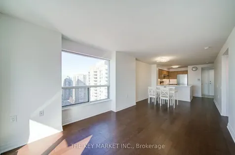 21 Hillcrest Avenue Toronto ON M2N 7K2