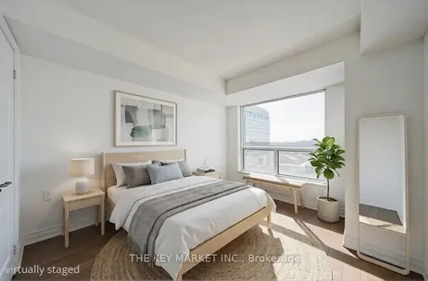 21 Hillcrest Avenue Toronto ON M2N 7K2