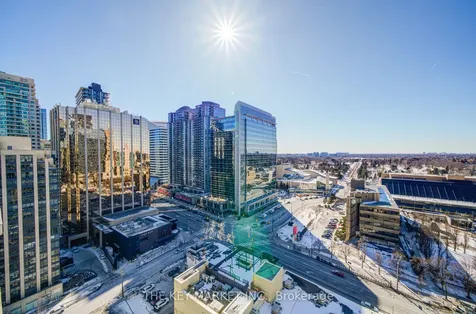 21 Hillcrest Avenue Toronto ON M2N 7K2