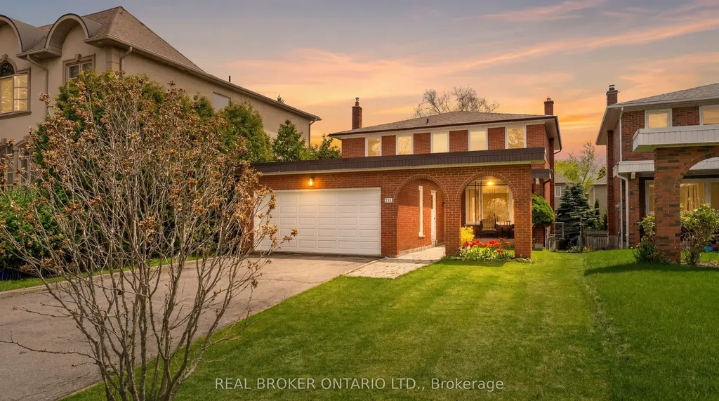 111 Madawaska Avenue Toronto ON M2M 2R5