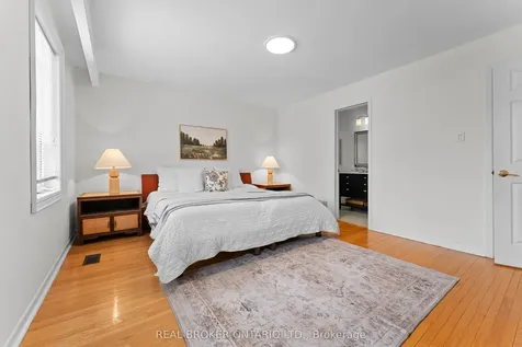 111 Madawaska Avenue Toronto ON M2M 2R5