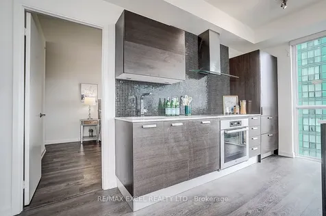 9 Bogert Avenue Toronto ON M2N 0H3
