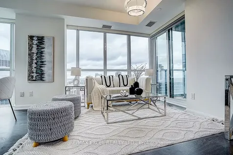 9 Bogert Avenue Toronto ON M2N 0H3