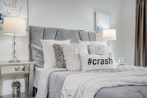 9 Bogert Avenue Toronto ON M2N 0H3
