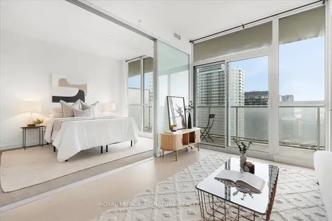 75 Queens Wharf Road Toronto ON M5V 0J8