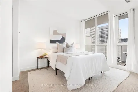 75 Queens Wharf Road Toronto ON M5V 0J8