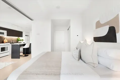 75 Queens Wharf Road Toronto ON M5V 0J8
