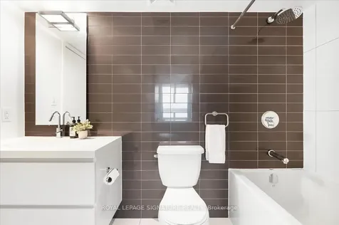 75 Queens Wharf Road Toronto ON M5V 0J8