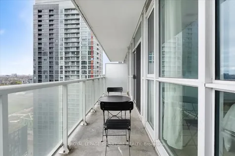 75 Queens Wharf Road Toronto ON M5V 0J8