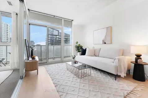 75 Queens Wharf Road Toronto ON M5V 0J8