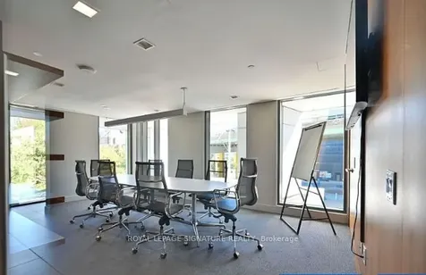 75 Queens Wharf Road Toronto ON M5V 0J8