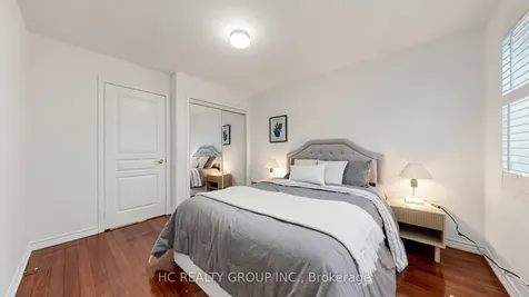 11 Everson Drive Toronto ON M2N 7B9