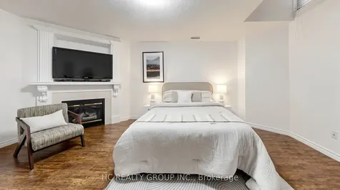 11 Everson Drive Toronto ON M2N 7B9