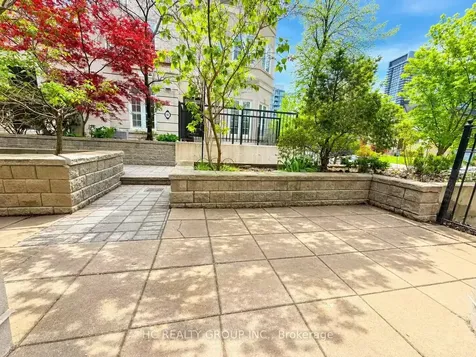 11 Everson Drive Toronto ON M2N 7B9