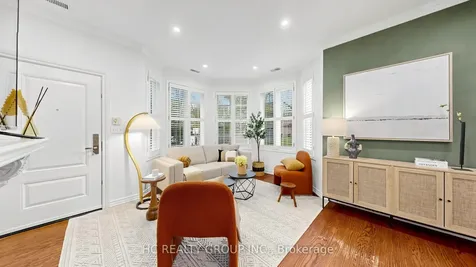 11 Everson Drive Toronto ON M2N 7B9