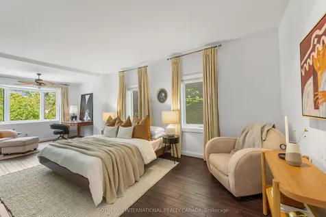 34 Belsize Drive Toronto ON M4S 1L4