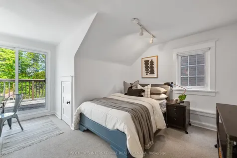 34 Belsize Drive Toronto ON M4S 1L4