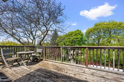 34 Belsize Drive Toronto ON M4S 1L4