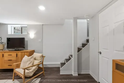 34 Belsize Drive Toronto ON M4S 1L4