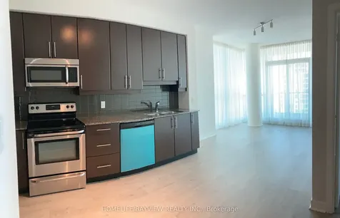 33 Bay Street Toronto ON M5J 2Z3