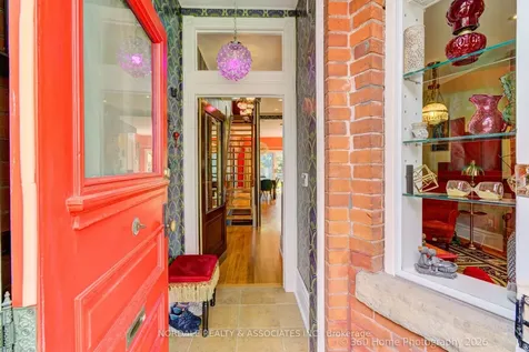 170 Howland Avenue Toronto ON M5R 3B6