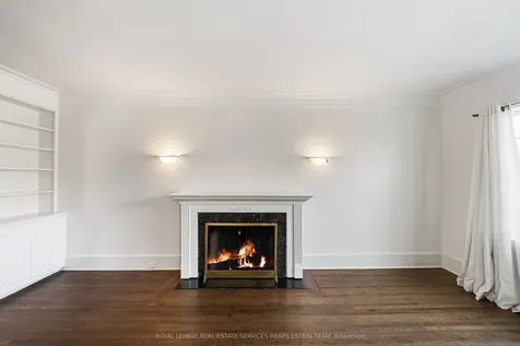 61 Sutherland Drive Toronto ON M4G 1H5