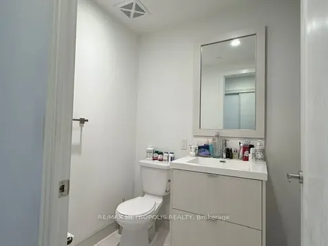 38 Cameron Street Toronto ON M5T 0C3
