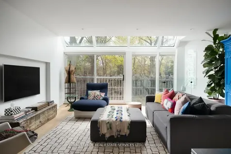 390 Wellesley Street E Toronto ON M4X 1H6