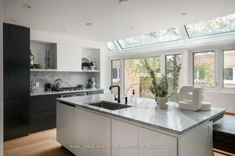 390 Wellesley Street E Toronto ON M4X 1H6