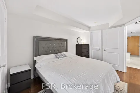 4978 Yonge Street N Toronto ON M2N 7G8