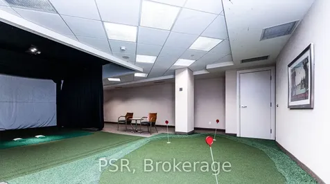 4978 Yonge Street N Toronto ON M2N 7G8