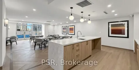 4978 Yonge Street N Toronto ON M2N 7G8