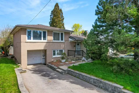 30 Foxwarren Drive Toronto ON M2K 1L3